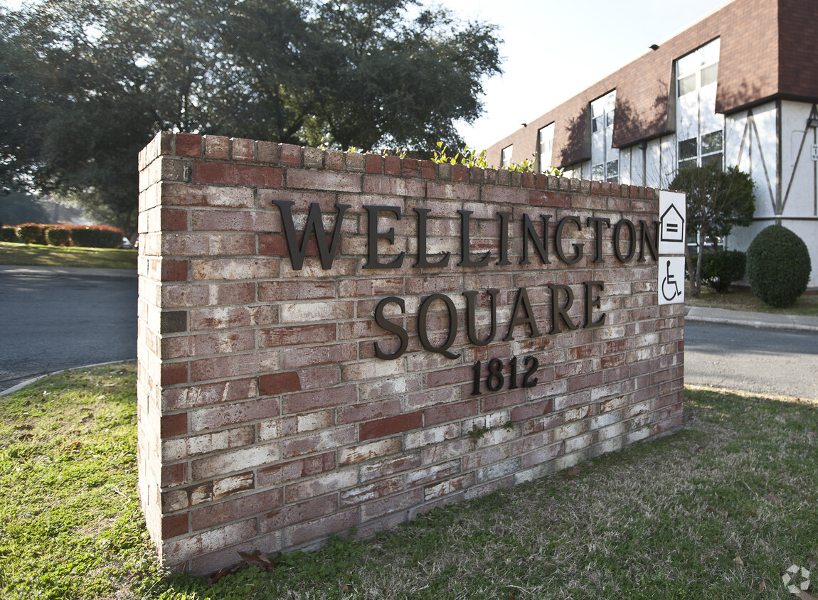 Foto del edificio - Wellington Square Apartments