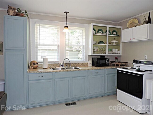 Foto del edificio - Charming Home for Rent in Newton, North Carolina!