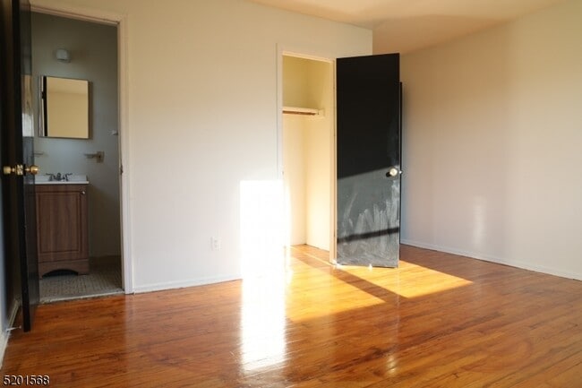 Building Photo - 262 Revere Ave