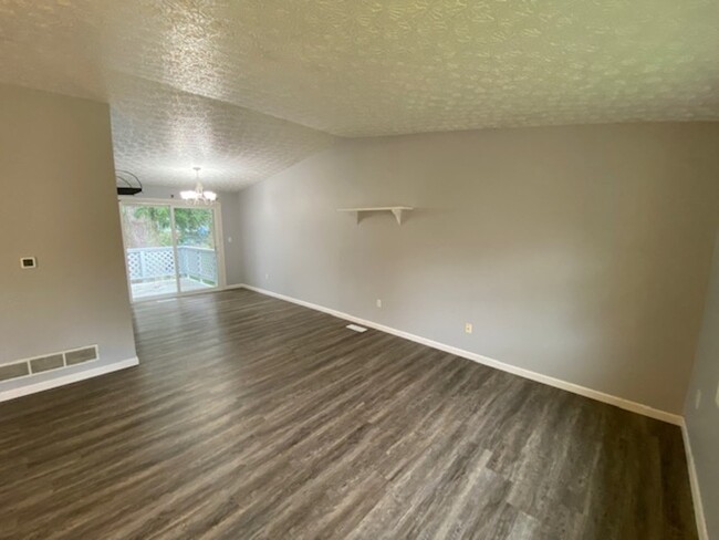 Building Photo - 3789 Caracas Dr
