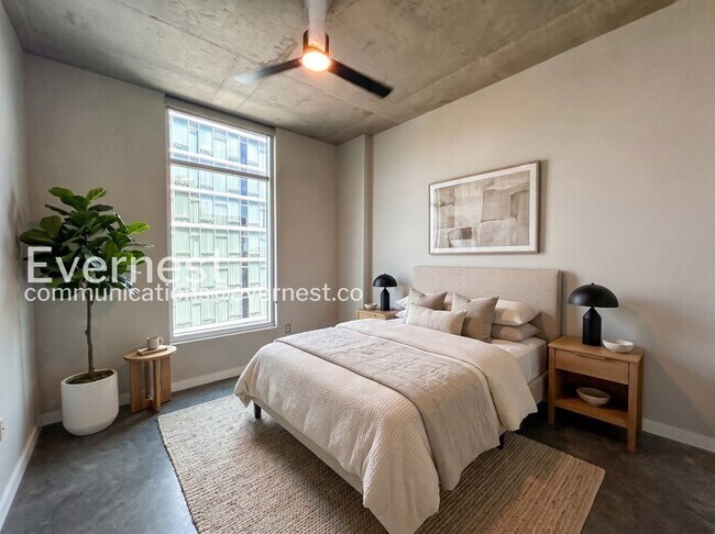 Foto del edificio - 600 12th Ave S
