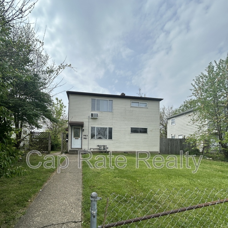 Primary Photo - 981-983-983 E 13th Ave