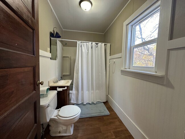 Foto del edificio - 1 bedroom house $600