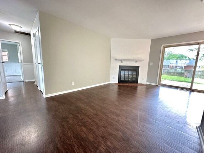 Foto del edificio - 130 Timberwood Ln