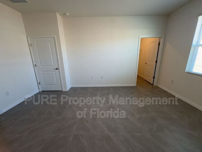 Foto del edificio - 4122 NW 48th Ter Rd