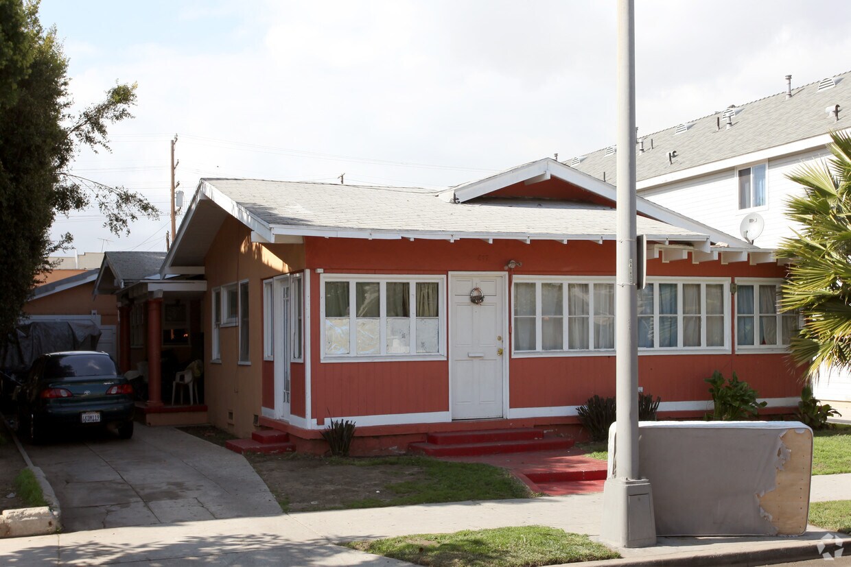 Building Photo - Magnolia Avenue Apartments