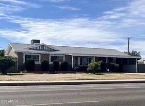 Building Photo - 2315 W Butler Dr