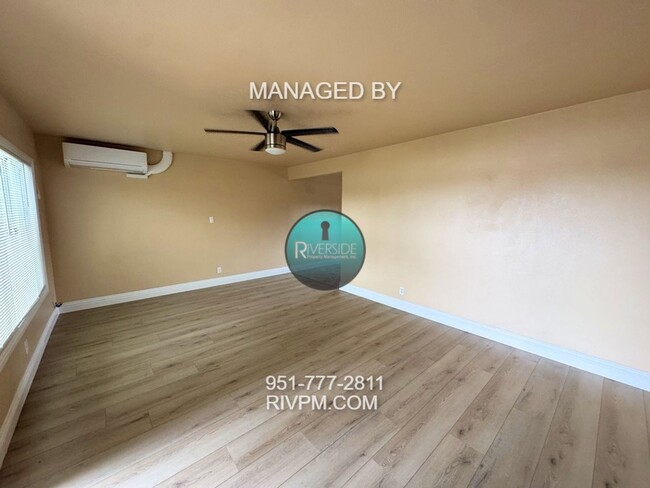 Building Photo - REMODELED 4 BEDROOM HOME IN RIVERSIDE!!