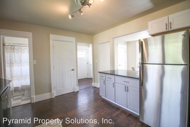 Building Photo - 3 br, 2 bath House - 308 Park Ave