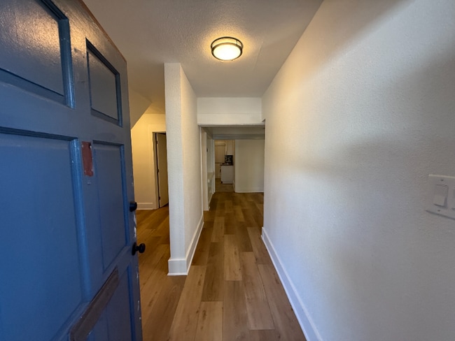 Building Photo - 715 Pacific Ave