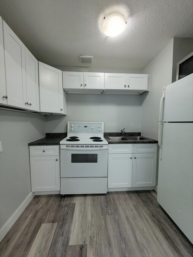 Photo du bâtiment - 3963 4 Ave