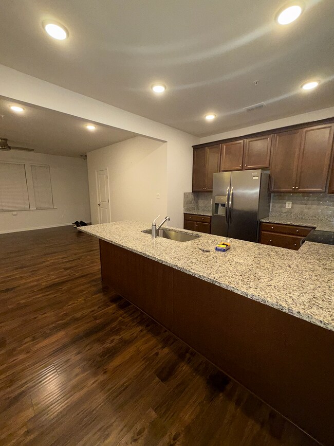 Open kitchen - 2719 Pinebrook Rd