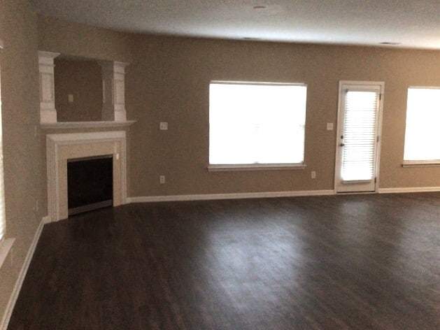 Building Photo - 2524 Ingleside Dr