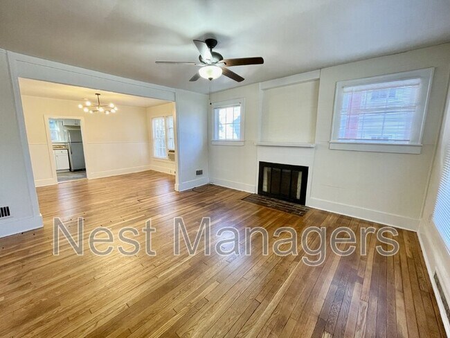 Foto del edificio - 117 Woodside Ave