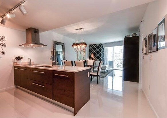 Foto principal - 495 Brickell Ave