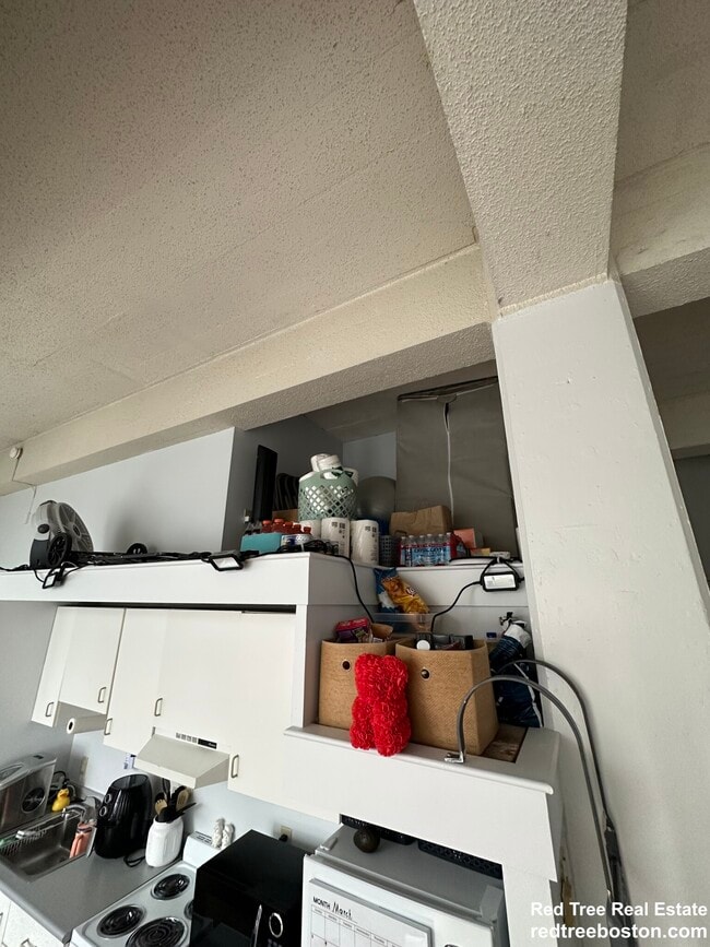 Building Photo - 61 Brookline Ave