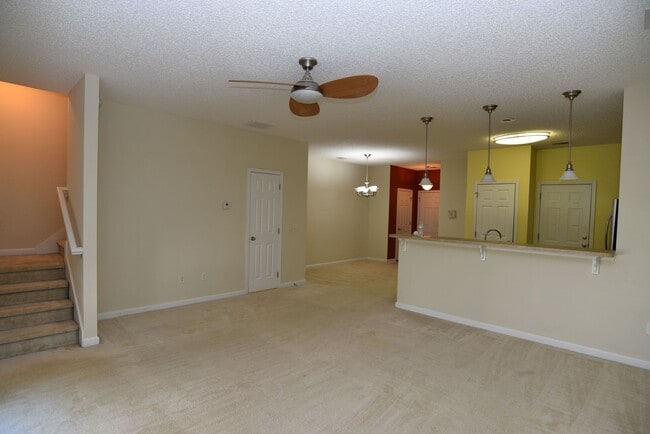 Building Photo - 1060 Canyon Oak Loop