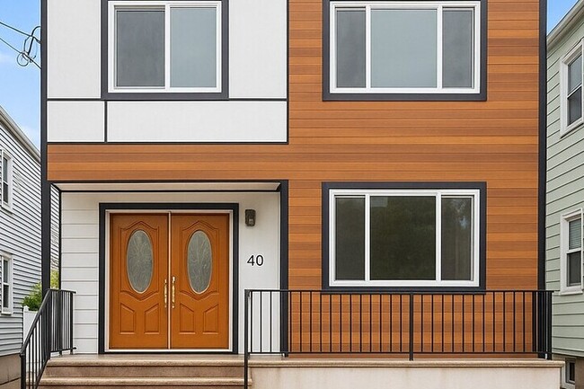 Building Photo - 40 Lewis Ave