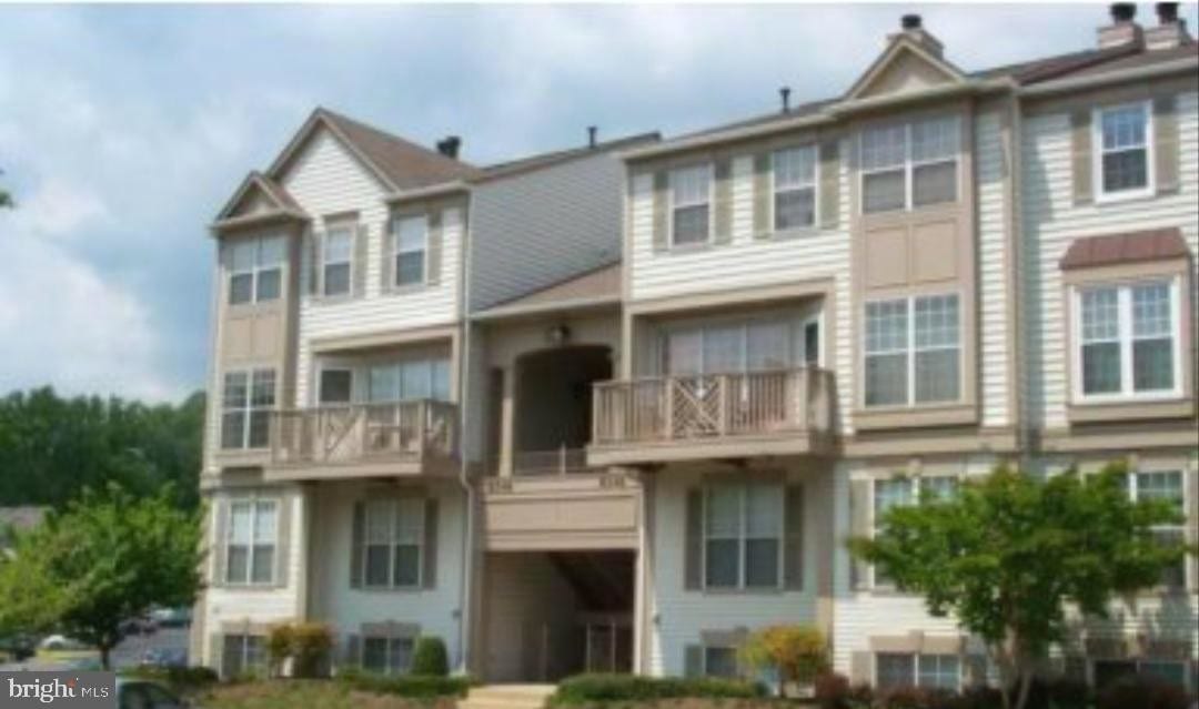 8248 Catbird Cir Unit 8248B, Lorton, VA 22079 Condo for Rent in