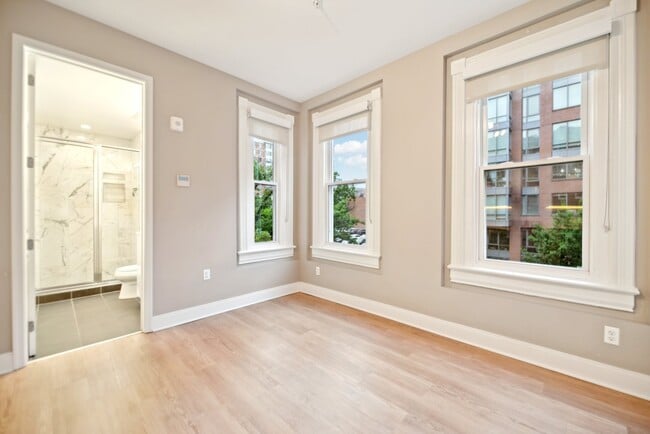 Living Room - 459 Massachusetts Ave NW