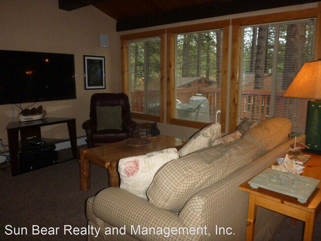 Foto del edificio - 2 br, 1.5 bath House - 702 College Dr. Uni...