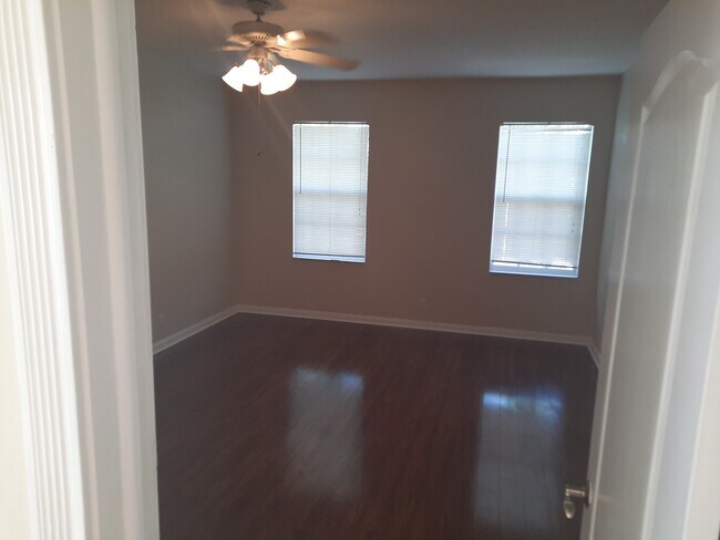 Foto del edificio - 31 Live Oak Cir
