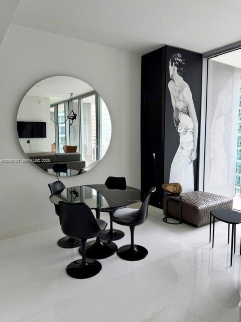 Foto del edificio - 300 Biscayne Blvd Way