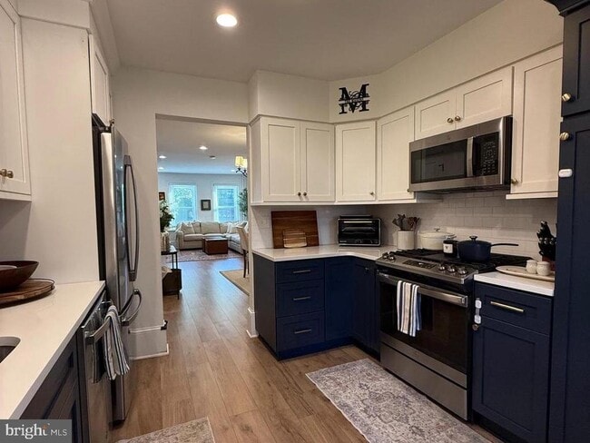 Foto del edificio - 810 E Elm St