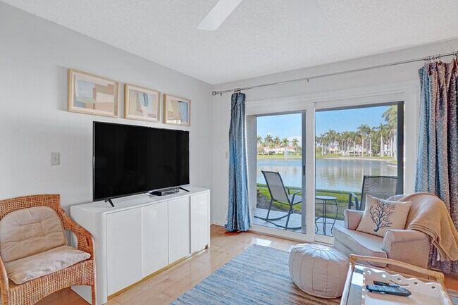 Building Photo - 6080 Bahia Del Mar Cir