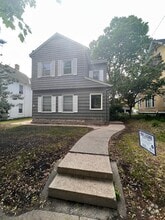 Building Photo - 3116 Fremont Ave S