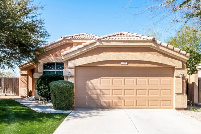 Building Photo - 620 S Voyager Dr