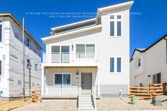 Building Photo - 13529 E 103rd Pl