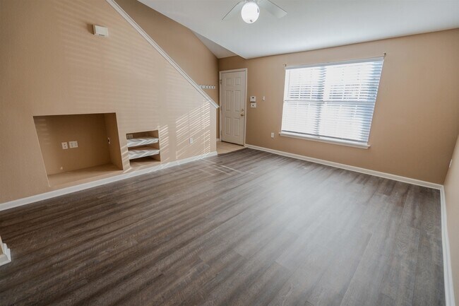 Foto del edificio - 4434 Gearhart Rd