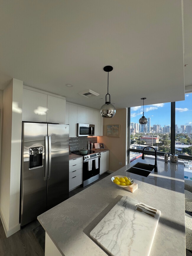 Foto del edificio - 153 NW 31st St