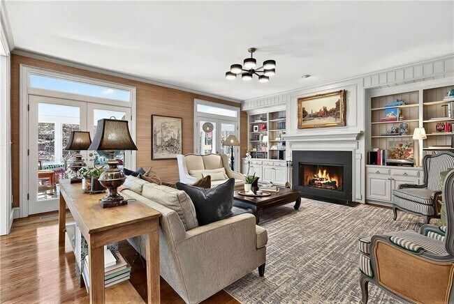 Foto del edificio - 3642 Mayfair Rd NE