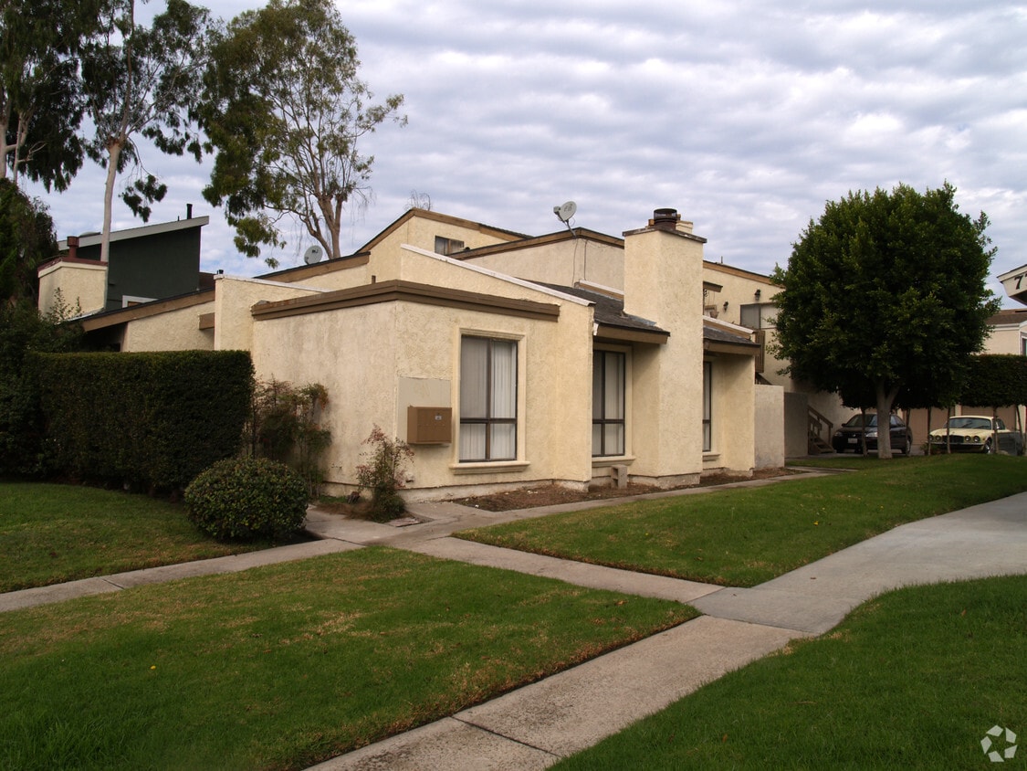 Primary Photo - 7701 Garfield Ave