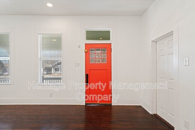 Foto del edificio - 1106 W Summit Ave.