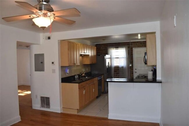 Foto del edificio - 24 Daniel St SE