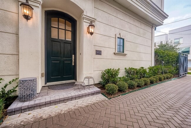 Building Photo - 5416 Jackson St