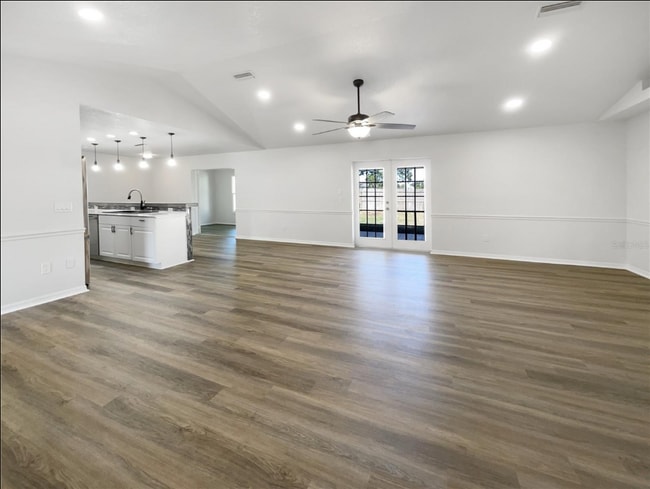 Foto del edificio - 2334 W Price Blvd