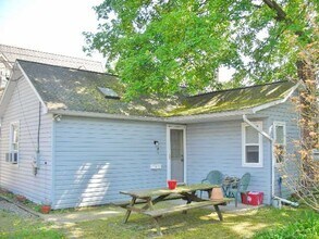 Building Photo - 136 Hartswick Ave