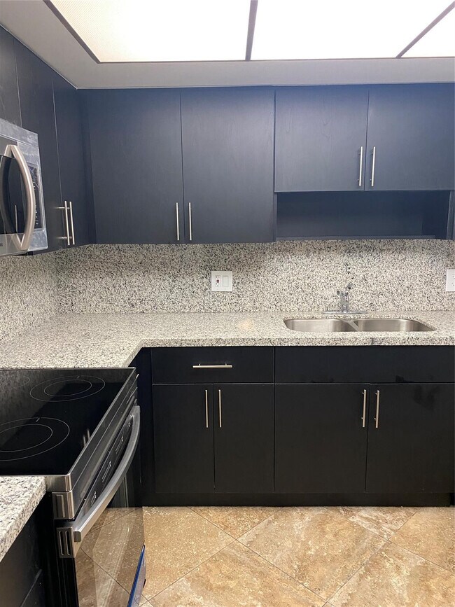 Foto del edificio - 2481 SW 82nd Ave