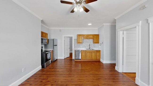 Building Photo - 10 Porter Street Ct