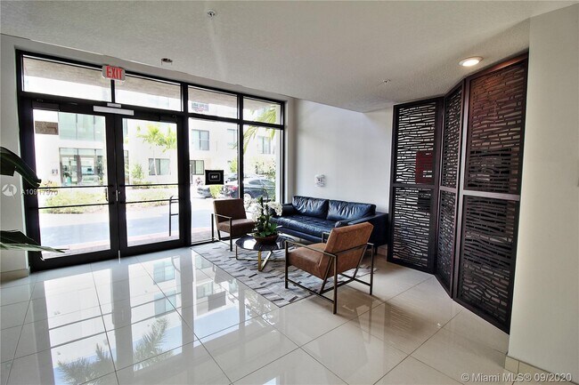 Foto del edificio - 4740 NW 84th Ct