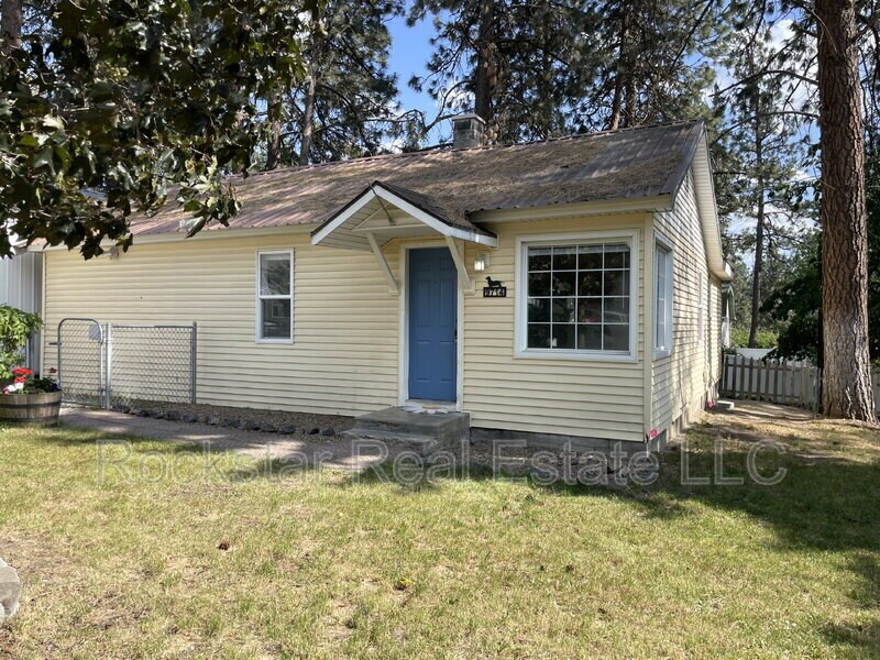 Foto principal - 9714 E 6th Ave