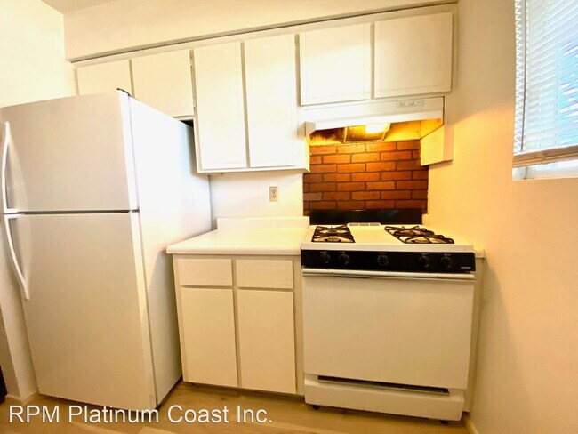 Foto del edificio - 2 br, 1 bath House - 25 W. San Jose Ave.