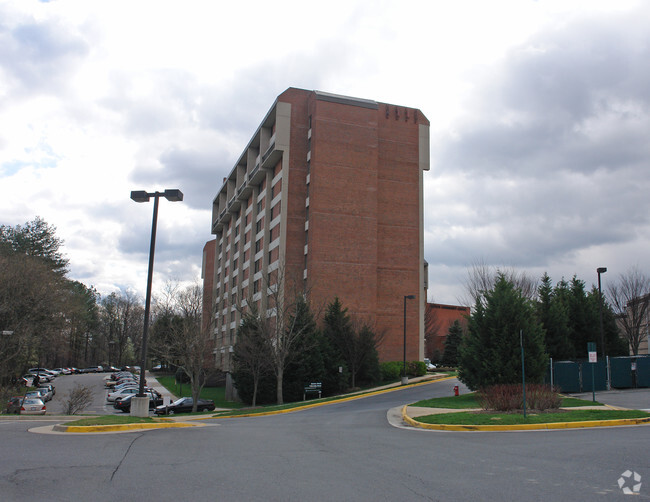 Building Photo - Hunters Woods Fellowship House