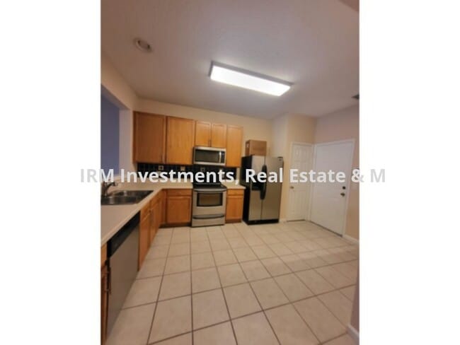 Photo - 3 bed 2.5 bath Townhome w 1 car garage