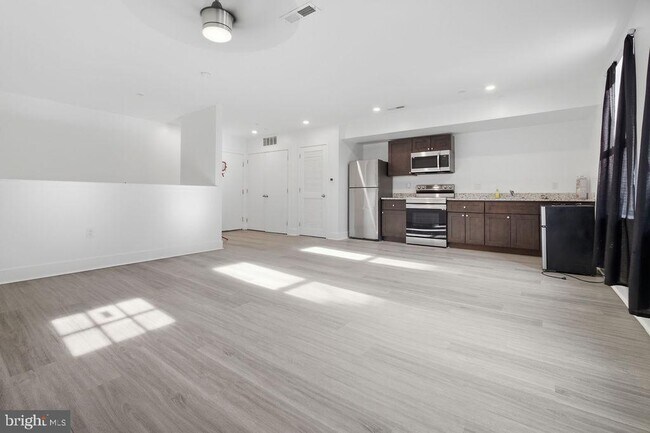 Foto del edificio - 6036 Market St