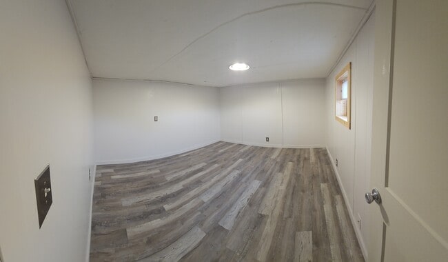 Building Photo - 2116 Meagher Rd